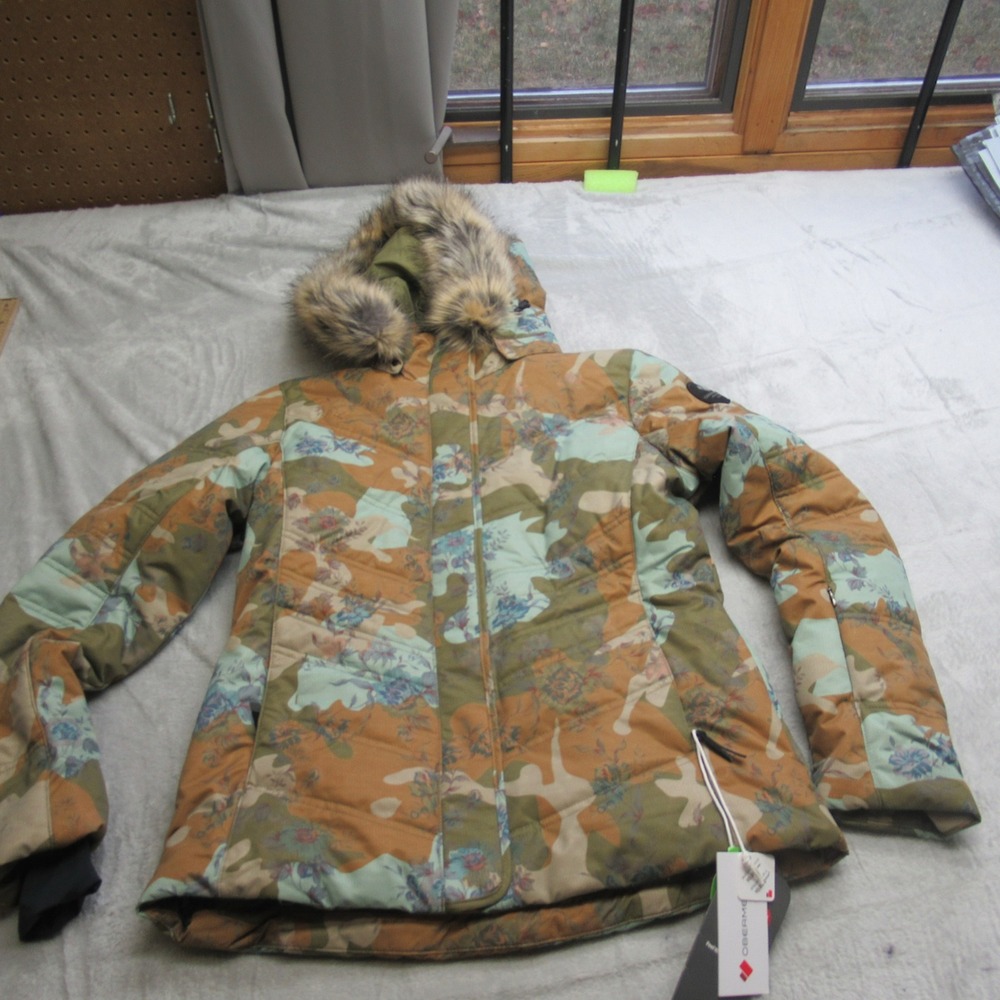 Obermeyer Tuscany II Jacket Women 6 Camo Floral Waterproof Insulated Ski $319NEW